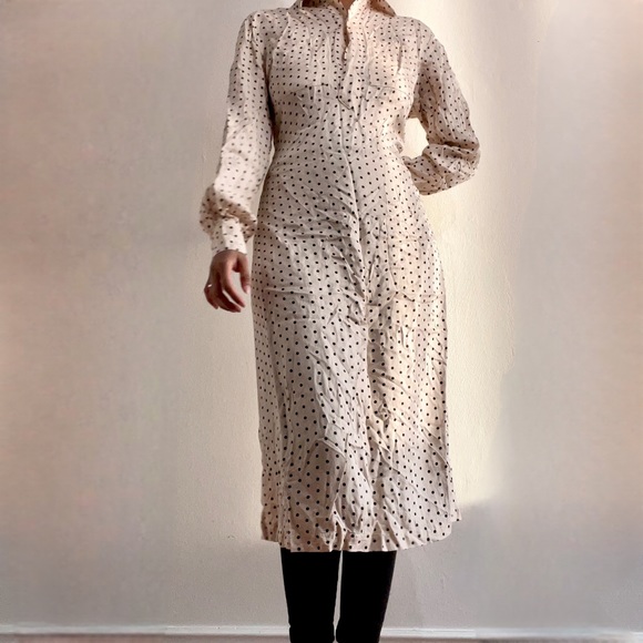 POLKA DOT OFF WHITE TUNIC - Picture 1 of 5